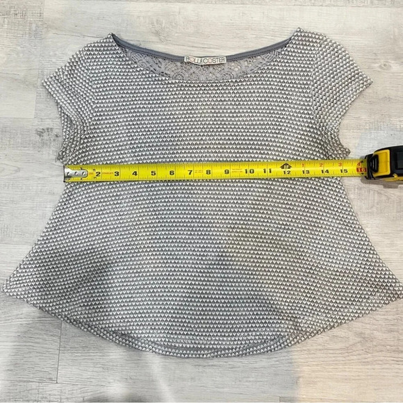 Rolla Coaster Y2K Light Grey Lace Knit Crop Top Size S - Picture 6 of 15